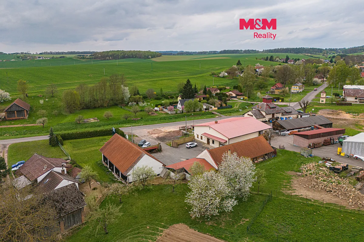 Prodej výrobní haly, prostoru 453 m²